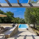 Vila Ardiletta By Interhome