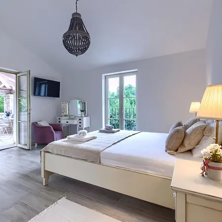 Ardiletta By Interhome Пореч