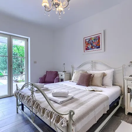 Ardiletta By Interhome Porec