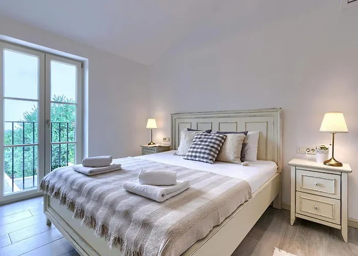 Villa Ardiletta By Interhome