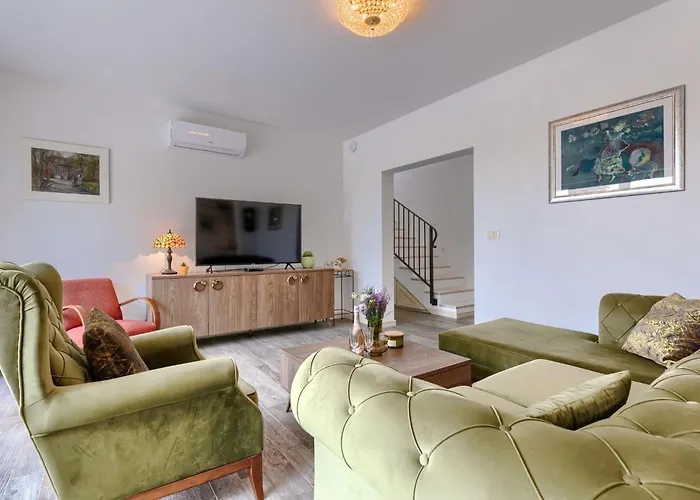 Ardiletta By Interhome Villa Poreč