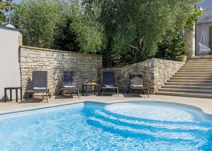 Ardiletta By Interhome Poreč